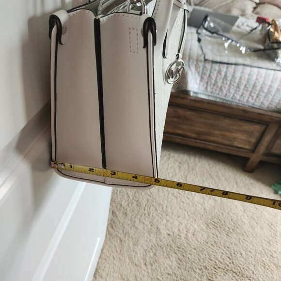 Michael Kors - White Crossbody - Picture 10 of 10
